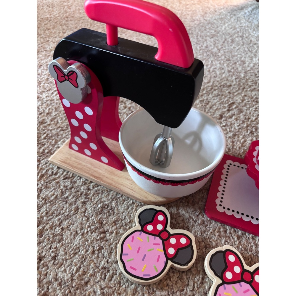Disney Wooden Toys Minnie Mouse Baking Play Set- complete - Picture 2 of 5